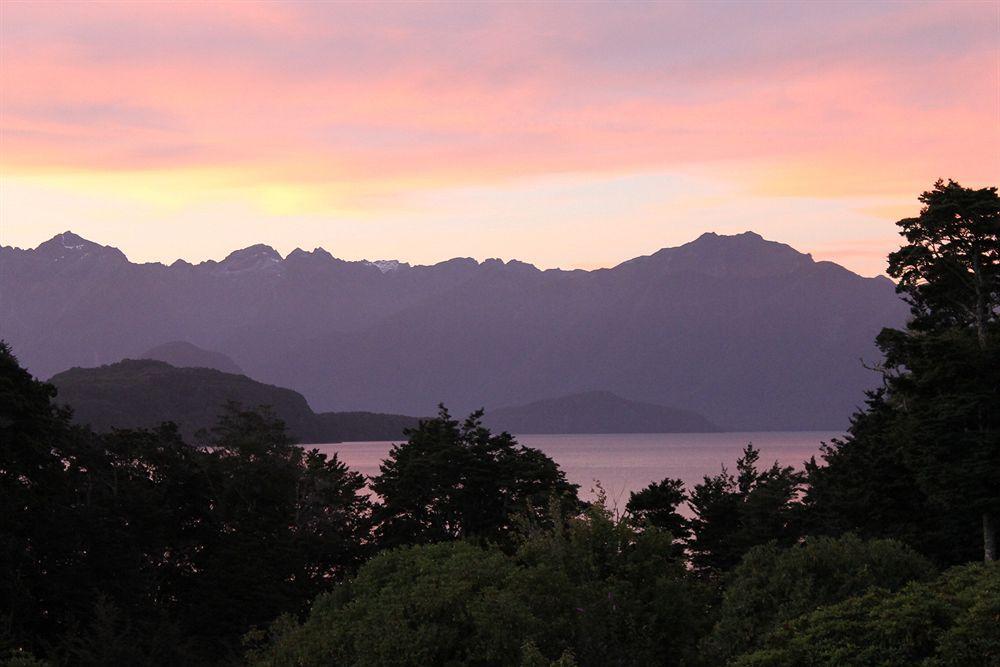 Murrells Grand View House Manapouri Esterno foto