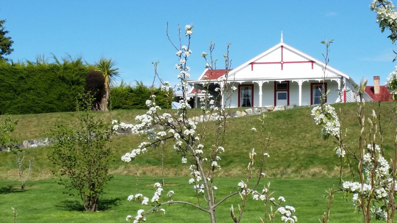 Murrells Grand View House Bed and Breakfast Manapouri Esterno foto