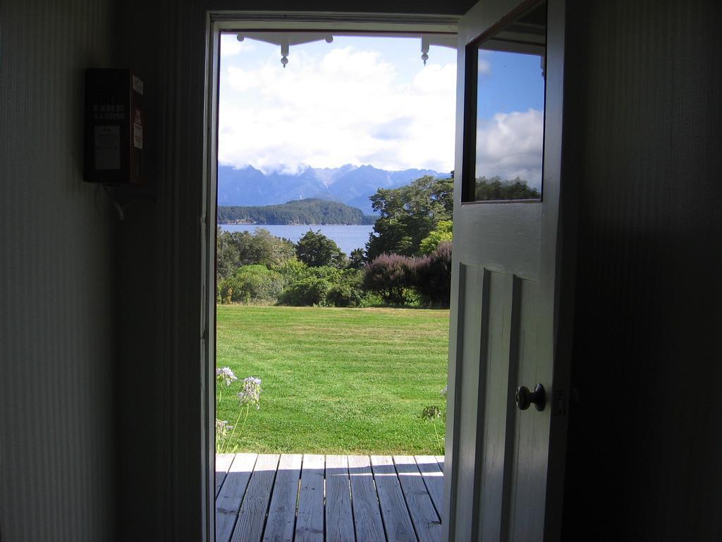 Murrells Grand View House Manapouri Esterno foto
