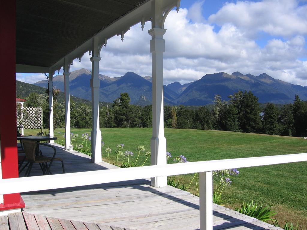 Murrells Grand View House Manapouri Esterno foto